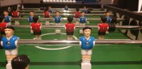 Kickertisch "Black Soccer" 139 x 76 cm groß, 60 kg schwer